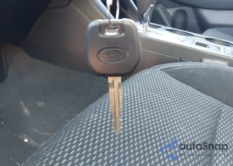 2019 Subaru Outback 2.5I Premium из США, поврежденный, VIN 4S4BSAFCXK3336584